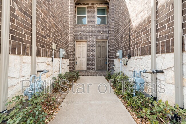 Foto del edificio - 1165 Wiltshire Dr