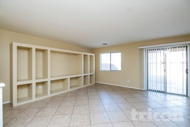 Foto del edificio - 8332 W Crown King Rd