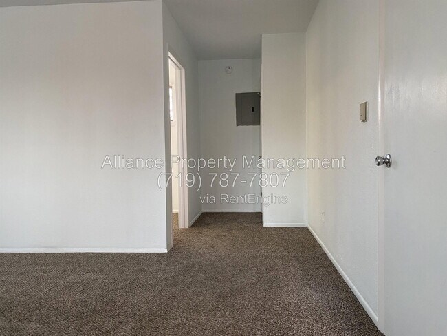 Foto del edificio - 917 E Uintah St