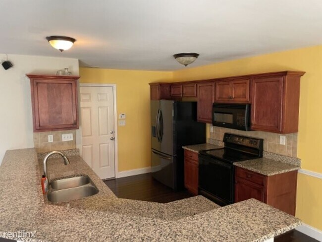 Foto del edificio - 4 br, 3 bath House - 112 Holly Oak Cir