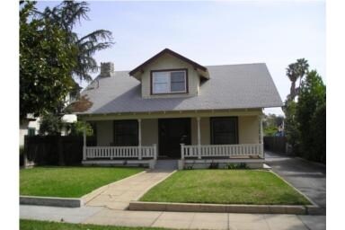 Craftsman House - 90 S Meredith Ave
