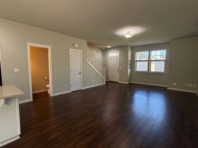 Foto del edificio - Modern Townhome Available in Wilsonville