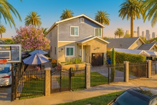 25th Street - 25th Street House