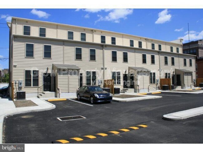 Foto del edificio - 745 S 13th St
