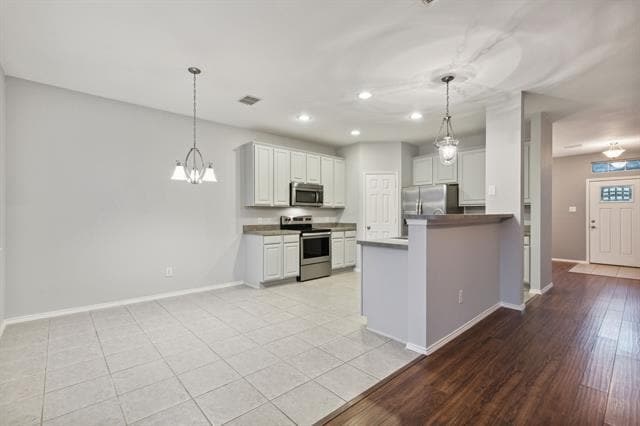 Building Photo - 2329 Basswood Dr
