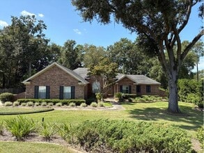 Building Photo - 8368 Inverness Dr