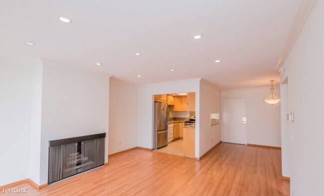 Foto del edificio - 2 br, 2 bath Condo - 333 Burchett Street 307