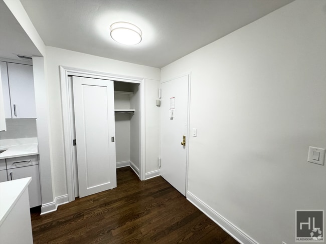 Building Photo - EAST 56 STREET