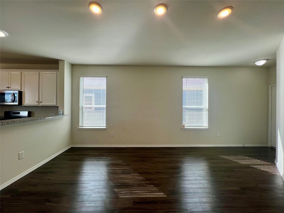 Foto del edificio - 25723 Bottlebrush Sedge St