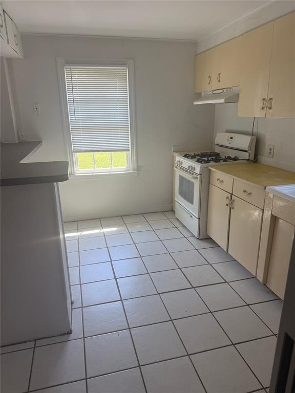 Building Photo - 3040 NW 65th St