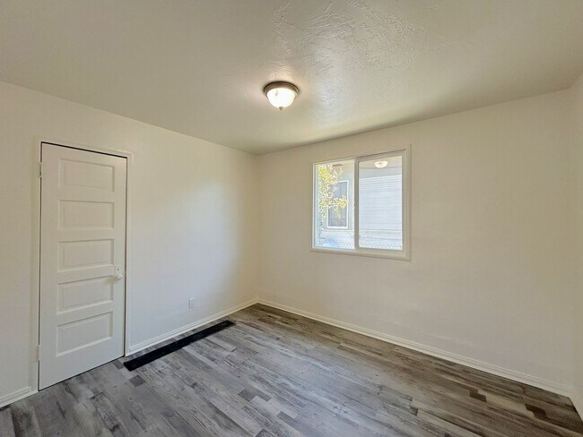 Foto del edificio - NEWLY UPGRADED Single-Story 3-Bedroom Home in Redlands!