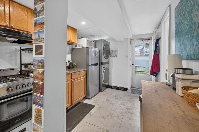 Foto del edificio - 4715 Piney Branch Rd NW