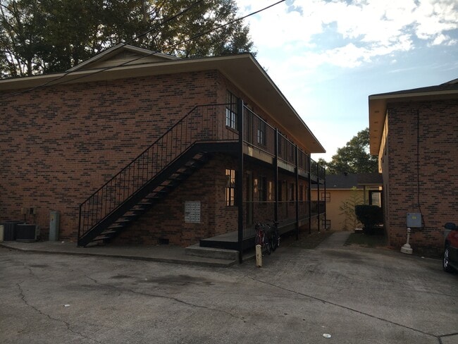 Photo - 122 South Debardeleben Street Apartments