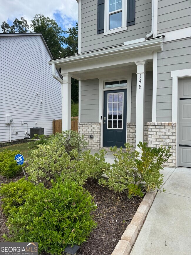 Foto del edificio - 148 Silver Beech Ln