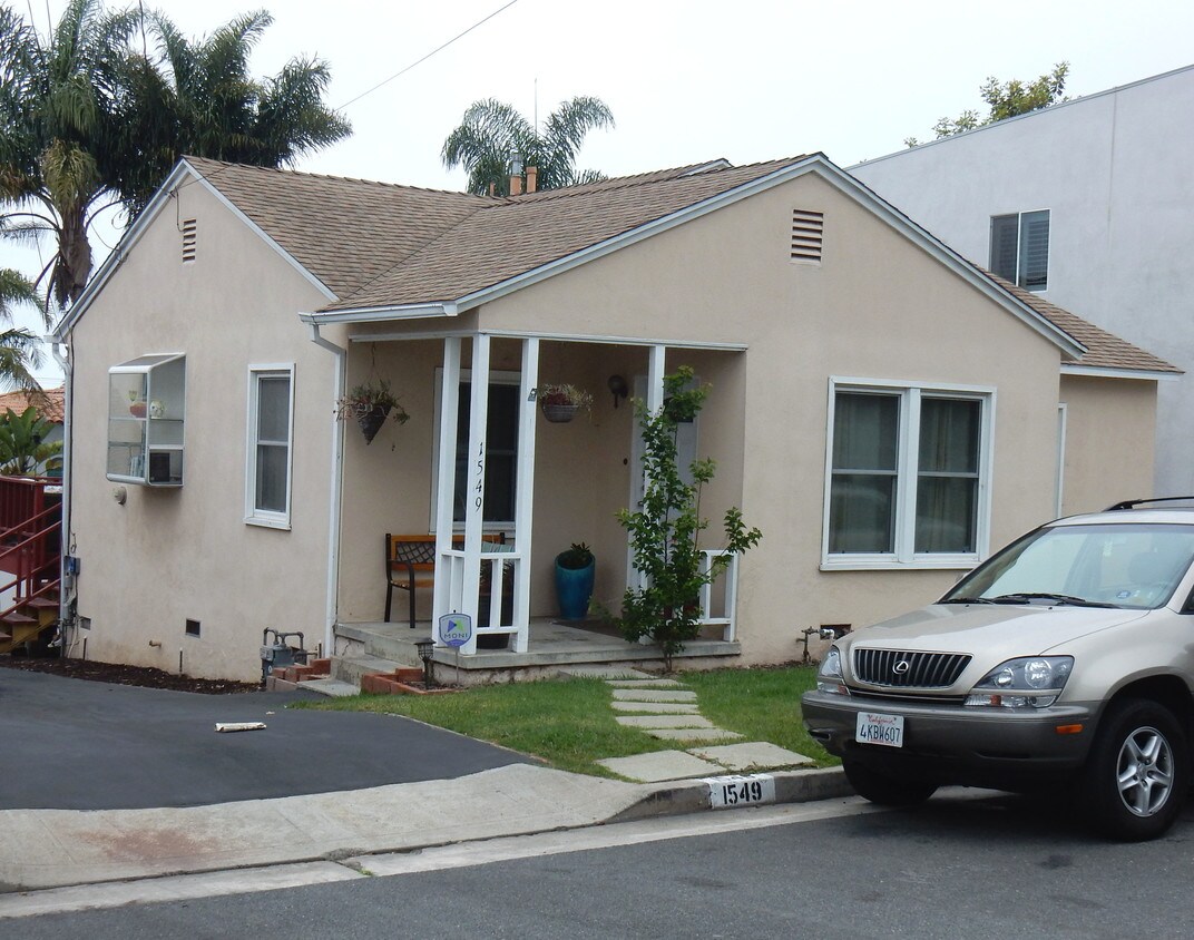 View from the Steet - 1549 Golden Ave