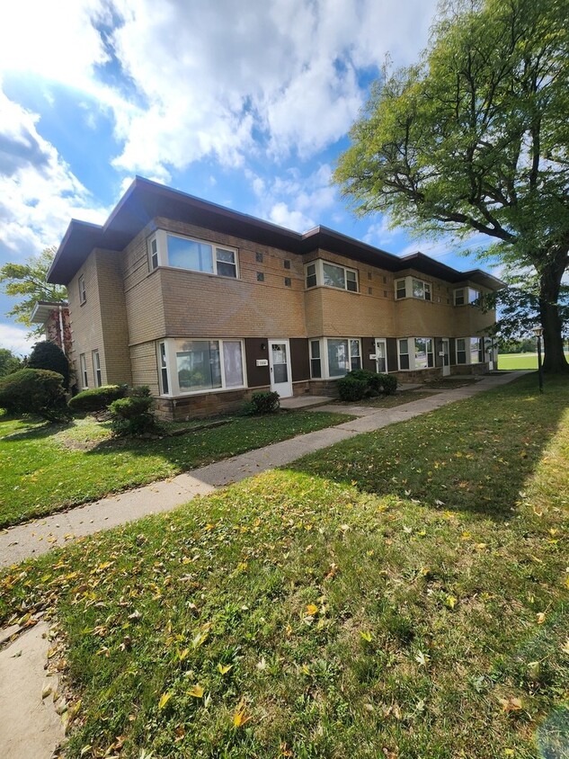 Foto principal - 1336 Wentworth Ave