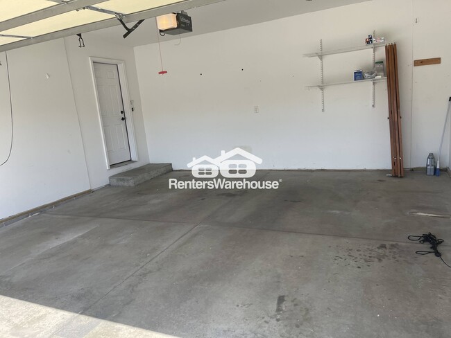 Building Photo - 5911 Excalibur Ct NW