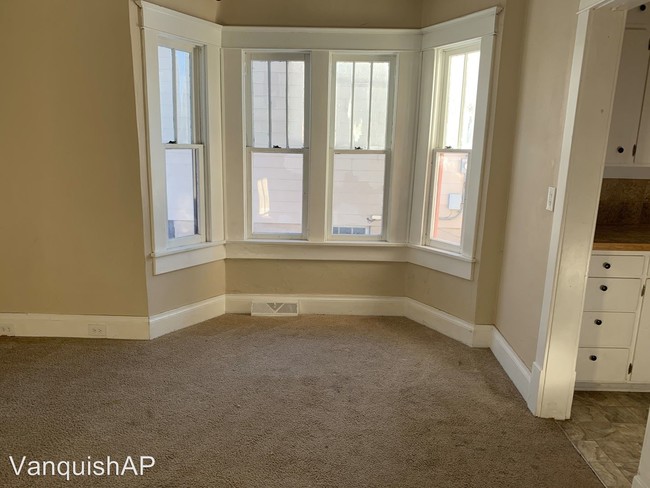 Building Photo - 709 Washington Memorial Dr