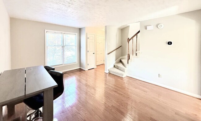 Foto del edificio - 4013 Heather Ct