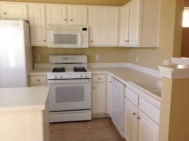 Building Photo - 413 Royal Oak Dr
