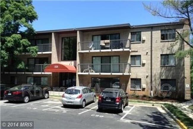 Foto del edificio - 3220 S 28th St