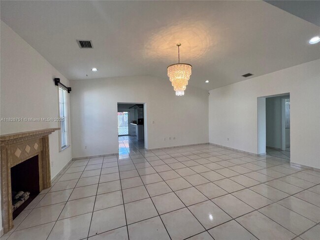 Foto del edificio - 3513 SW 4th St