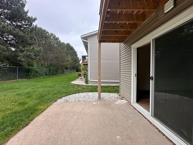 Foto del edificio - 2261 Imperial Ln