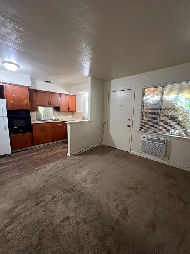 Foto del edificio - 2410 N Angus St