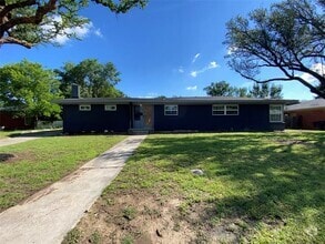 Building Photo - 1605 Weiler Blvd