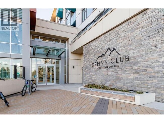 Building Photo - 1550 Fern St