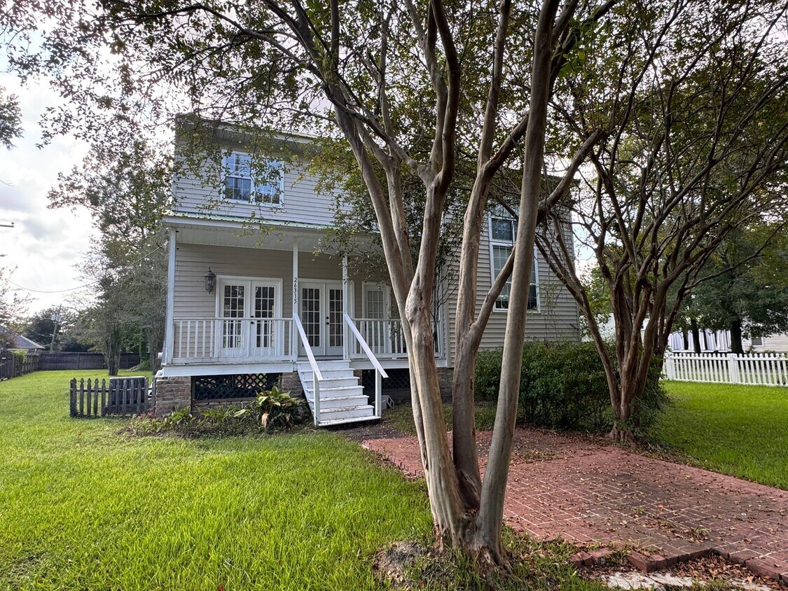 Foto principal - Charming 2 Bedroom Home for Lease in Denha...