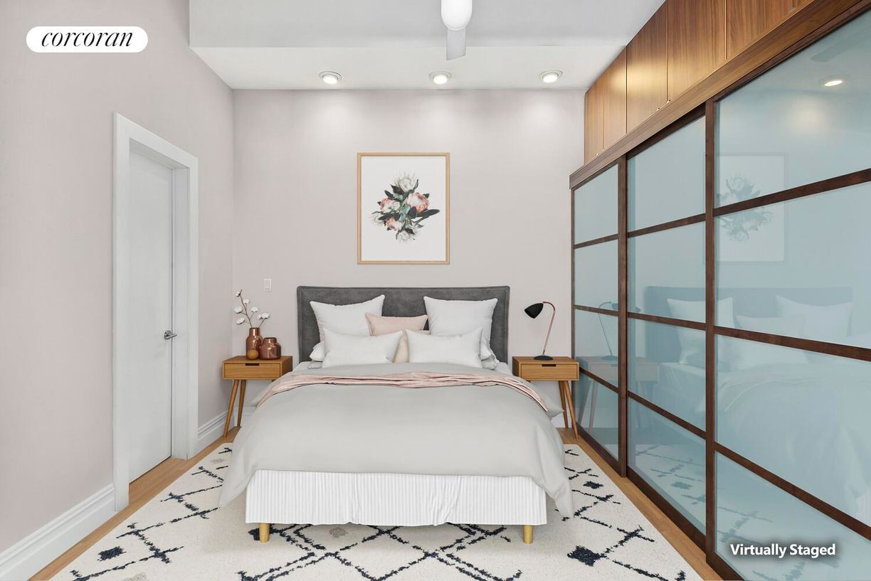 Building Photo - 54 W 74th St