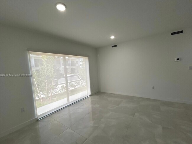 Building Photo - 14560 SW 261st Ter
