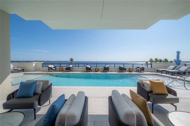 Foto del edificio - 2103 Bayshore Blvd