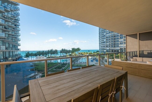 Building Photo - 9701 Collins Ave