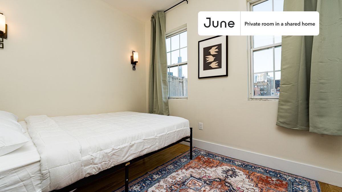 Private bedroom in 4 bed/1 bath Home - Private bedroom in 4 bed/1 bath Home