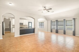 Building Photo - 139 N Hawkhurst Cir