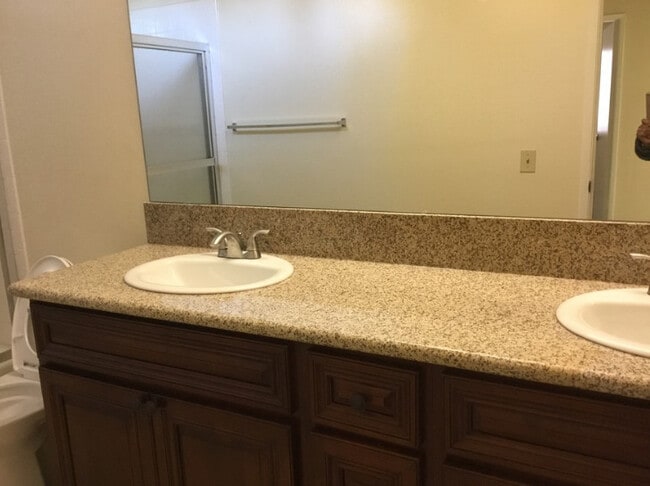 Building Photo - 20234 Blythe St