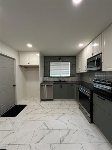 Foto del edificio - 6409 Stardust Dr S