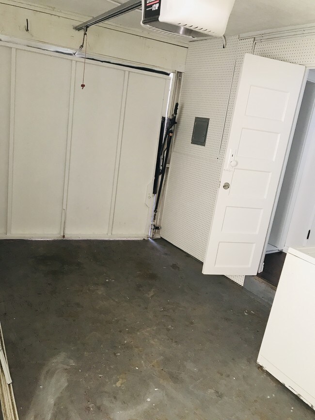 Garage - 115 22nd St