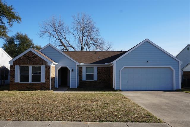 Foto principal - 302 Rosemary Ln