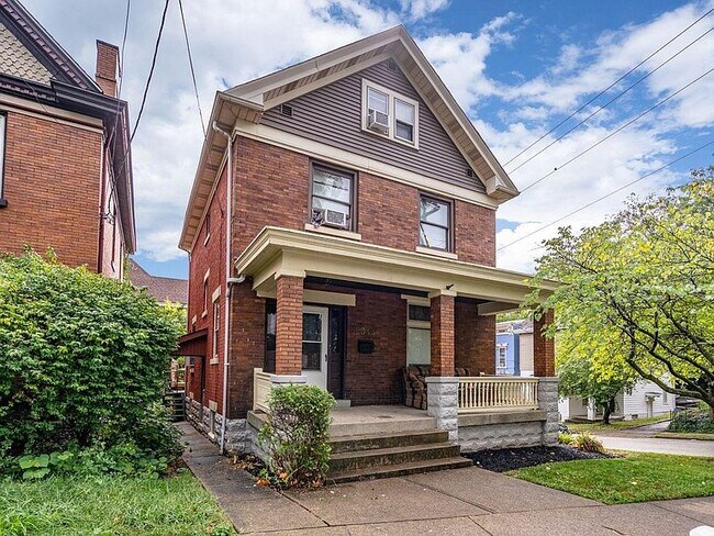 Building Photo - 2344 Fairview Ave