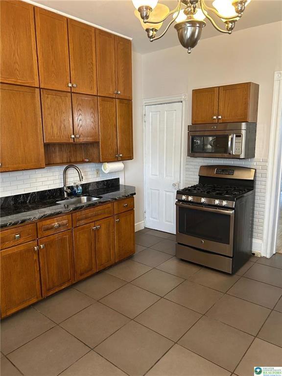 Foto del edificio - 621 Center St