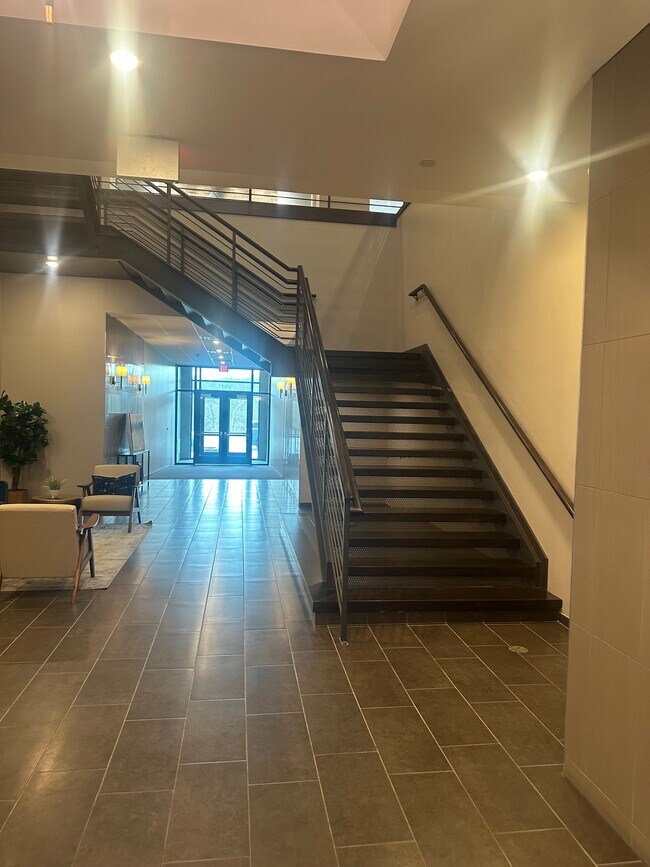 Foto del edificio - 6745 Longshore St