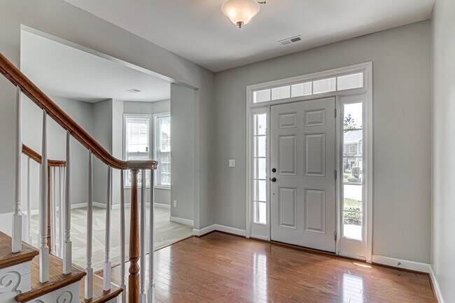 Foto del edificio - 4612 Dry Creek Ct