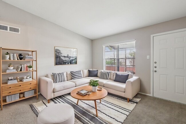 Building Photo - Artisan West