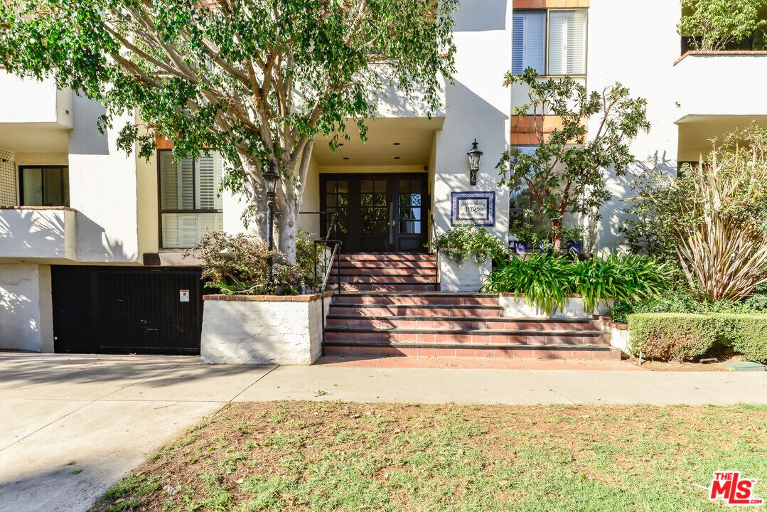 Foto principal - 11755 Montana Ave