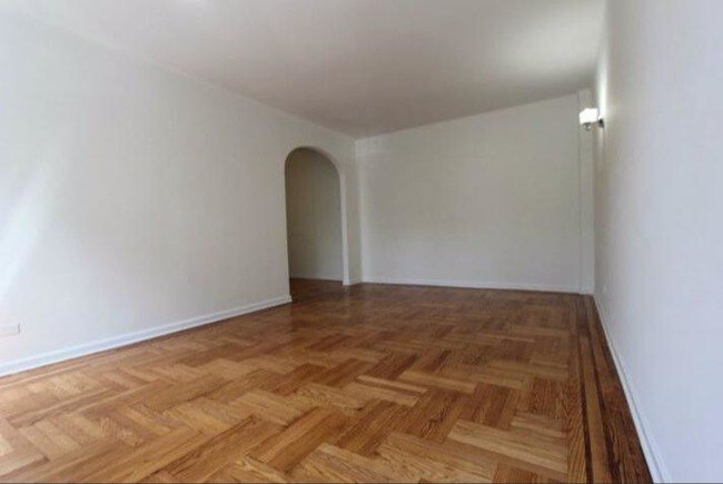 Building Photo - 41-43 39th Place
