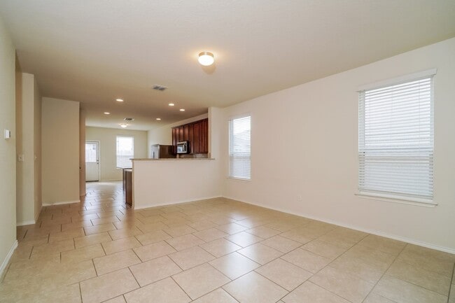 Building Photo - 448 Nova Zembla