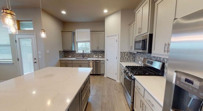 Building Photo - 2313 Dillon Pond Ln